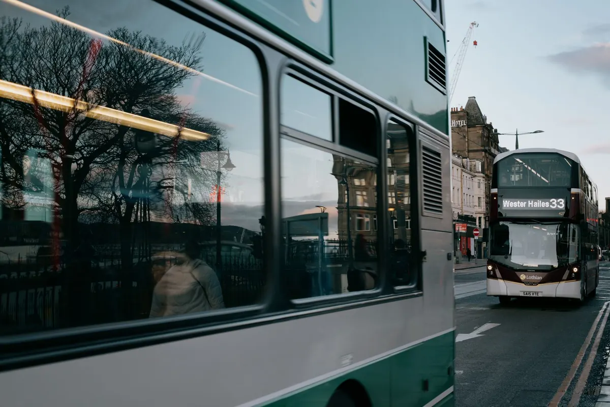 Double-Decker Bus Routes in Edinburgh: A Local's Guide